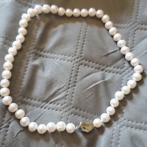 Reed Heart Pearl Necklace